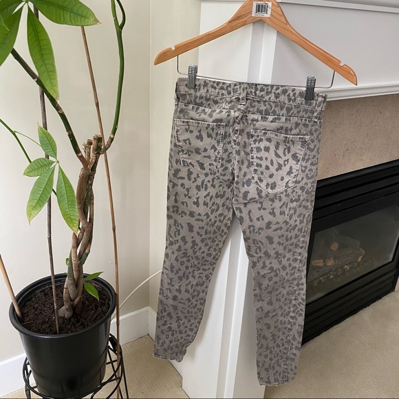 CURRENT/ELLIOT Gray Leopard Stiletto Mid Rise Skinny Jeans - Picture 5 of 12